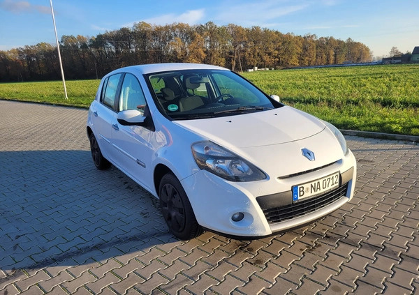 Renault Clio cena 16900 przebieg: 127000, rok produkcji 2011 z Kęty małe 67